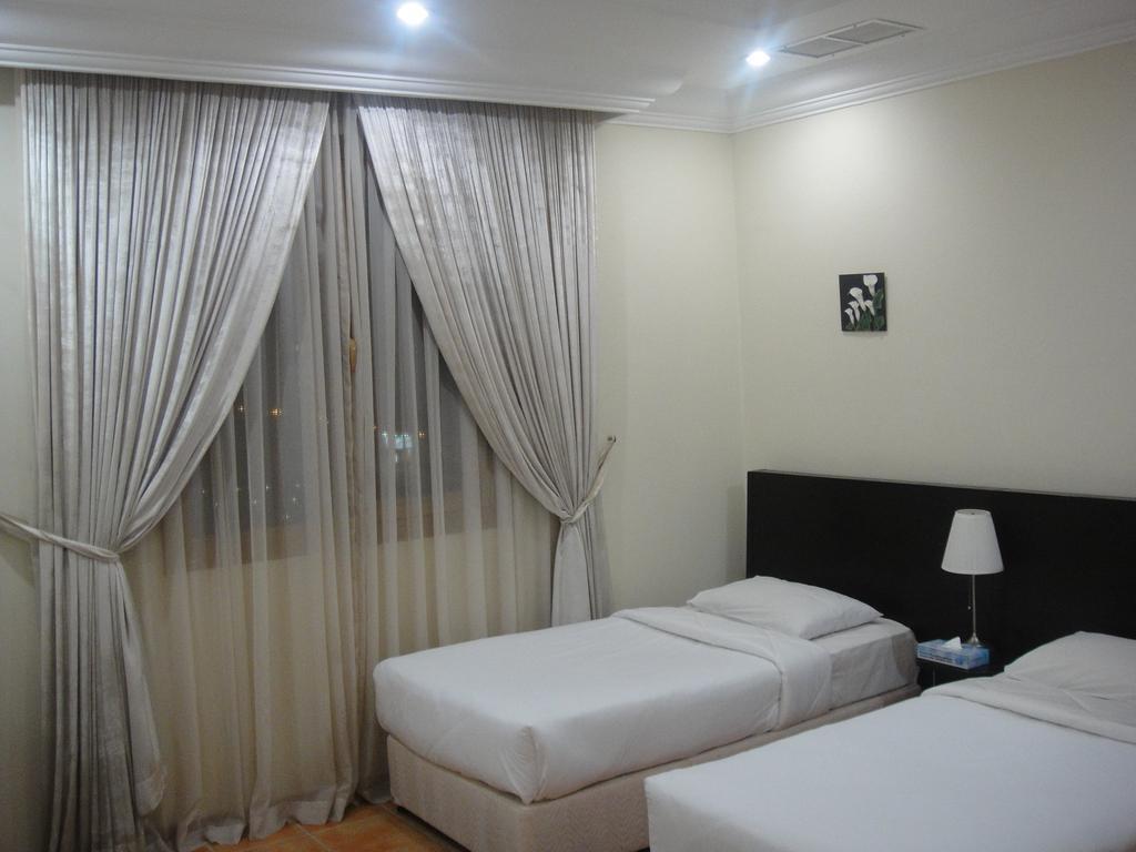 Gulf Continental Suite Kuwait City Exterior photo